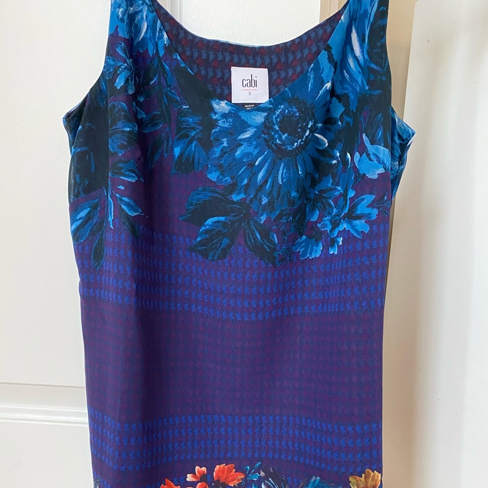 Cabi blue floral tank top - Picture 5 of 5